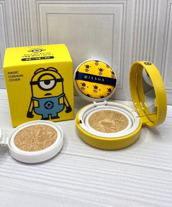 Кушон Миньон Edition M Magic Cushion Moisture Special Set SPF50+/PA+++ (8180)